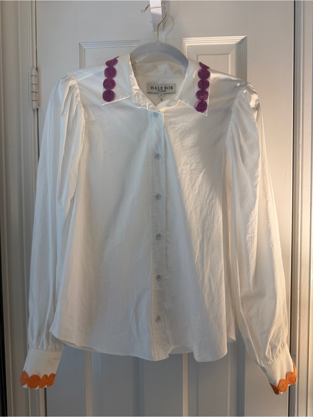 HALE BOB White Button-Front Blouse with Purple Collar & Orange Cuff Trim